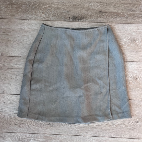 Vintage 90’s wrap Skort \\ Sage Green - Picture 2 of 5